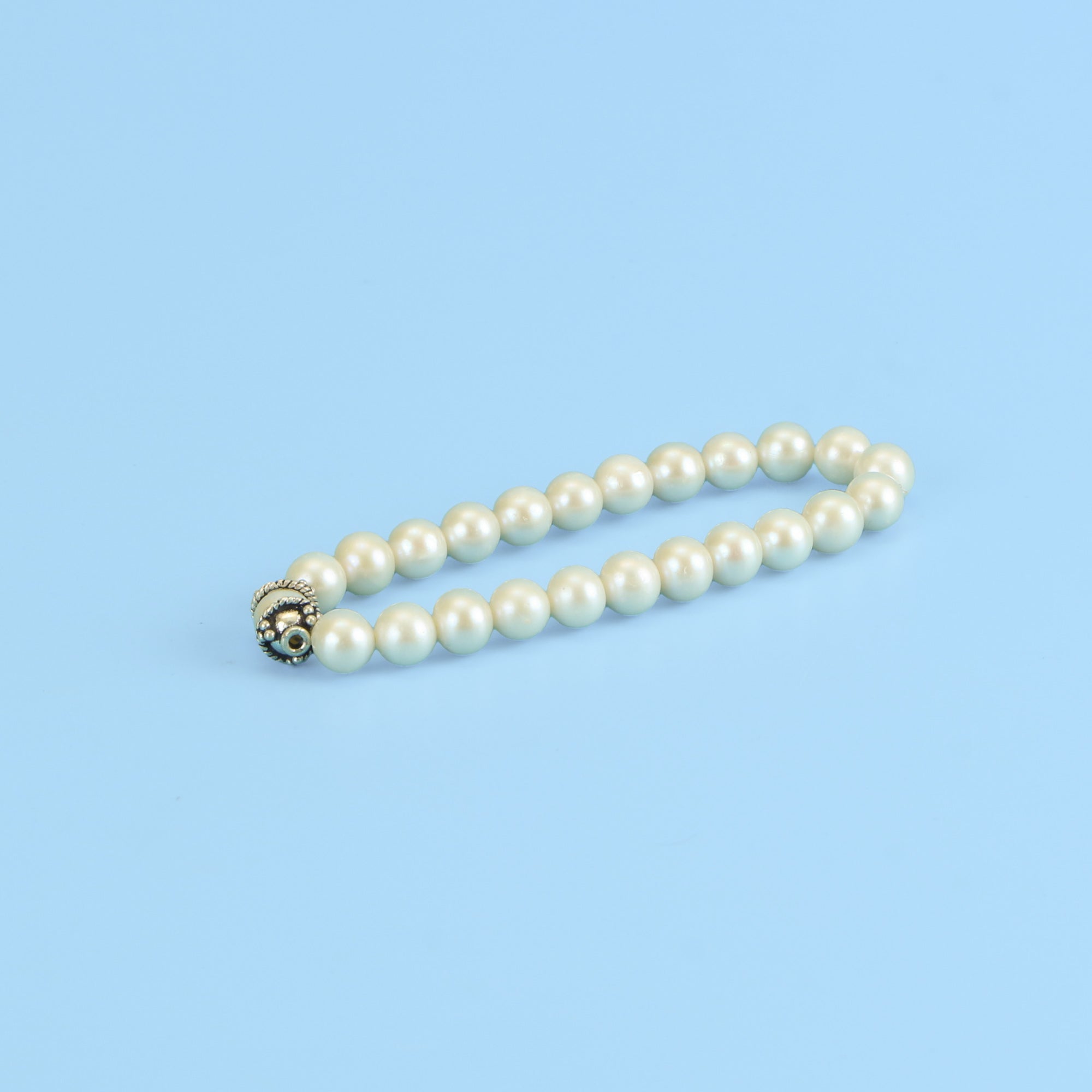 White Pearl Bracelet – Silver Capped Beads for a Premium Look
