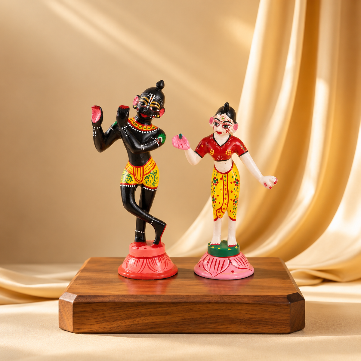 Hand-painted Radha Krishna idol jodi