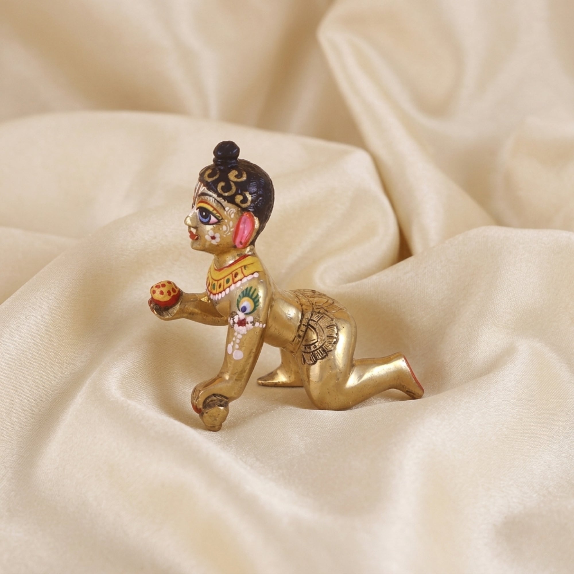 Size and height dimensions of the colourful small Laddu Gopal Ashtadhatu idol